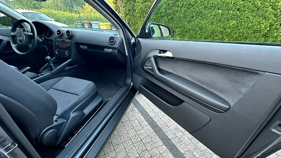 AUDI A3 -