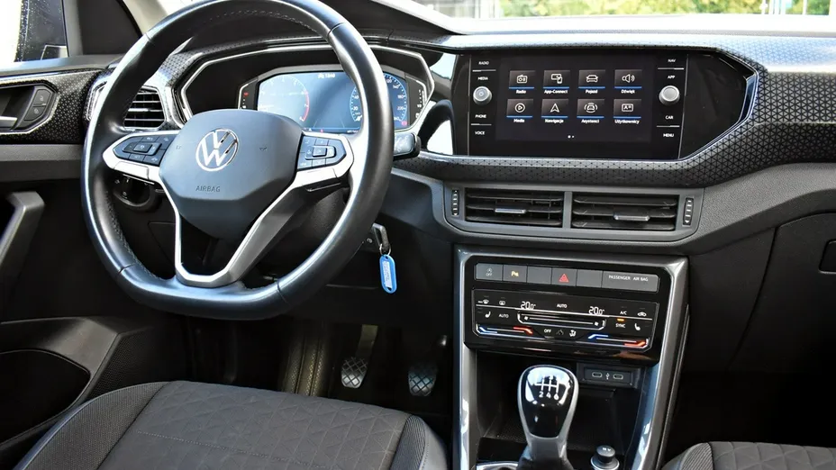 VOLKSWAGEN T-Cross -