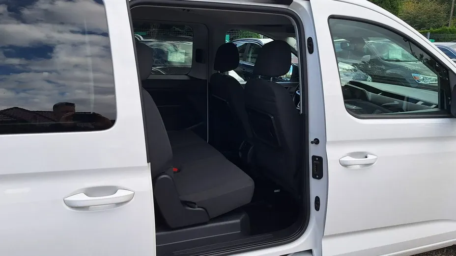VOLKSWAGEN Caddy -