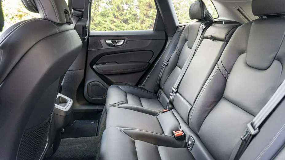 VOLVO XC60 -