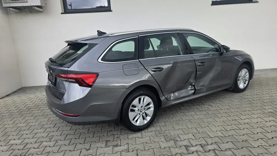 SKODA Octavia -