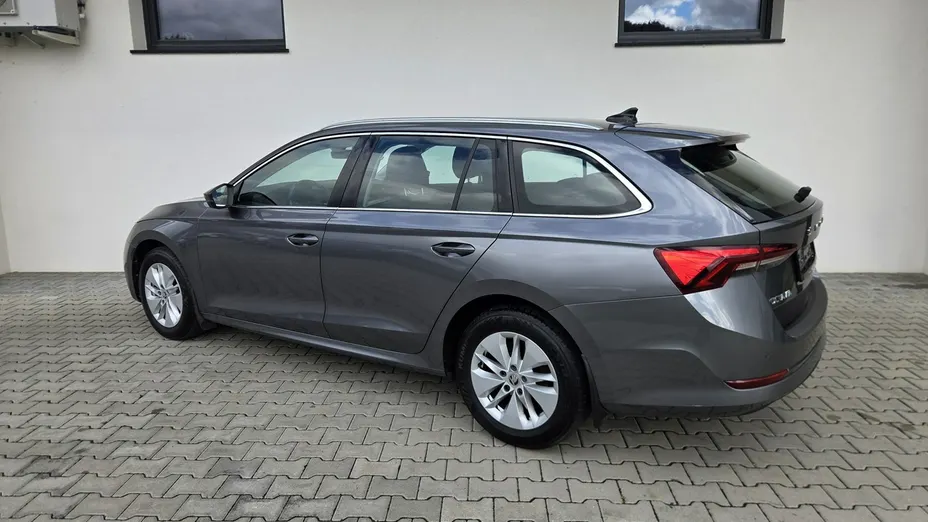 SKODA Octavia -