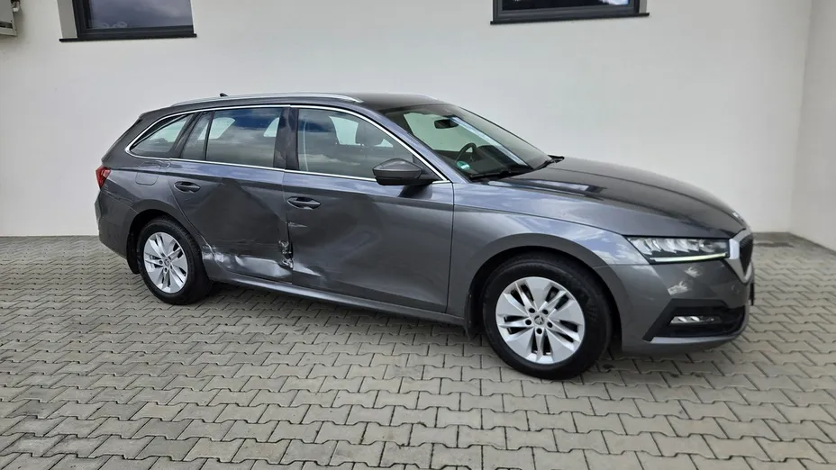 SKODA Octavia -
