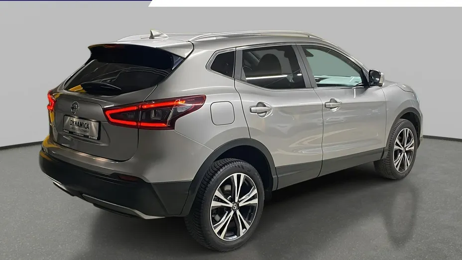 NISSAN Qashqai -