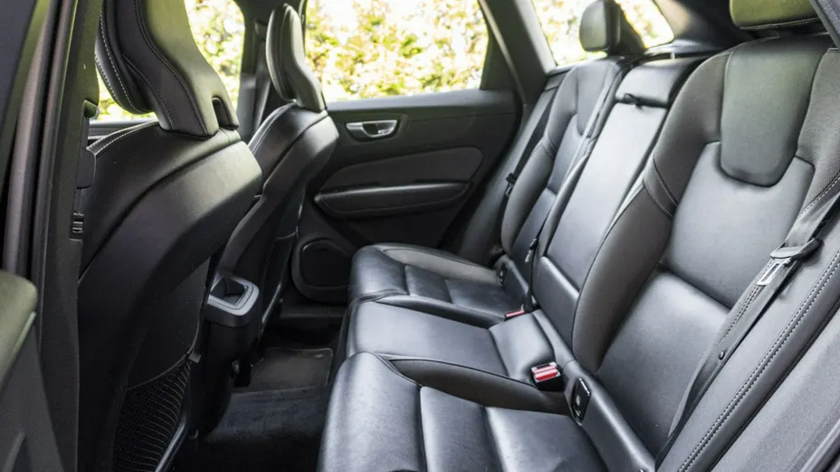 VOLVO XC60 -