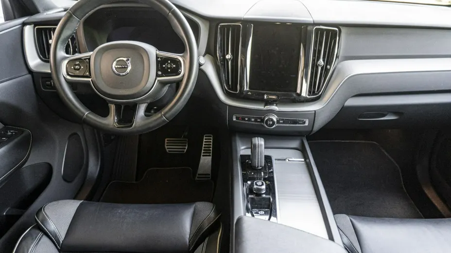 VOLVO XC60 -