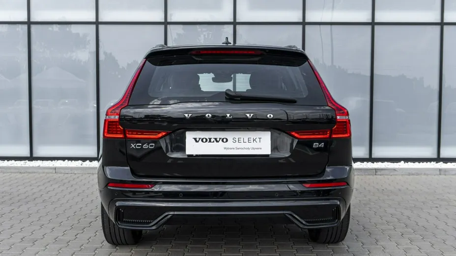 VOLVO XC60 -