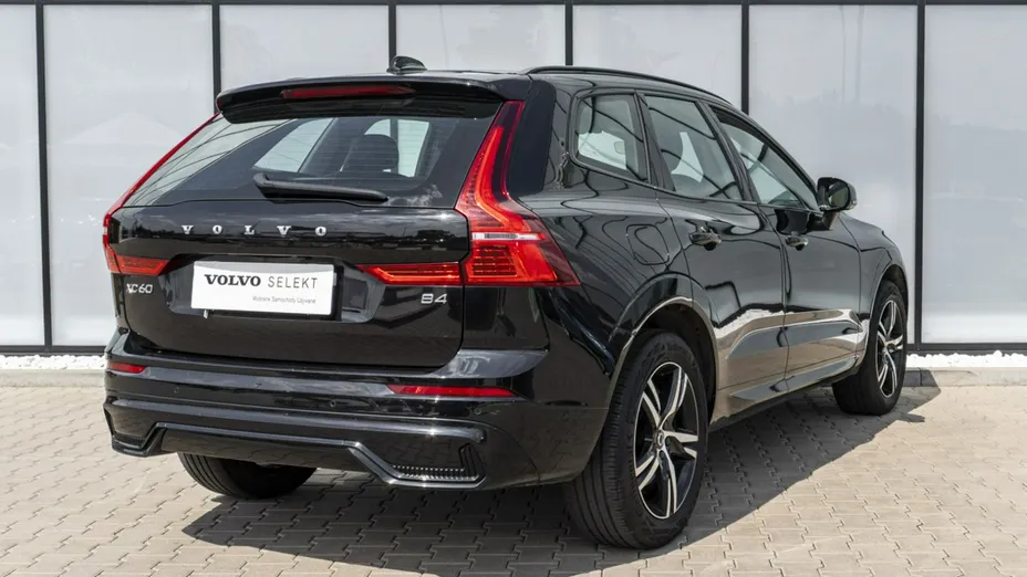 VOLVO XC60 -