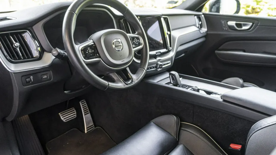 VOLVO XC60 -