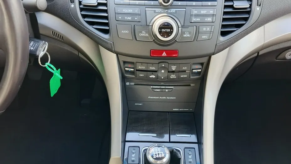 HONDA Accord -