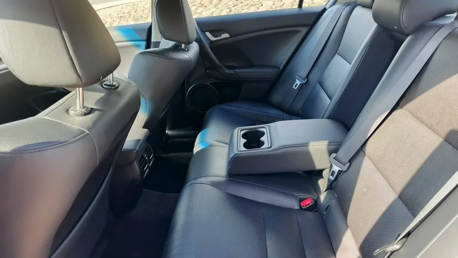 HONDA Accord -