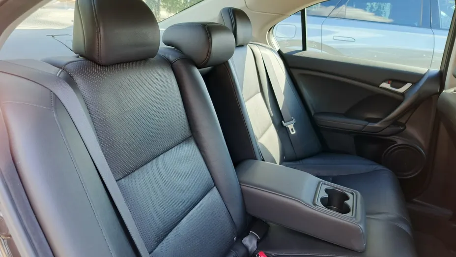 HONDA Accord -