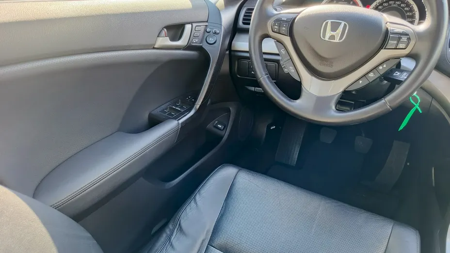 HONDA Accord -