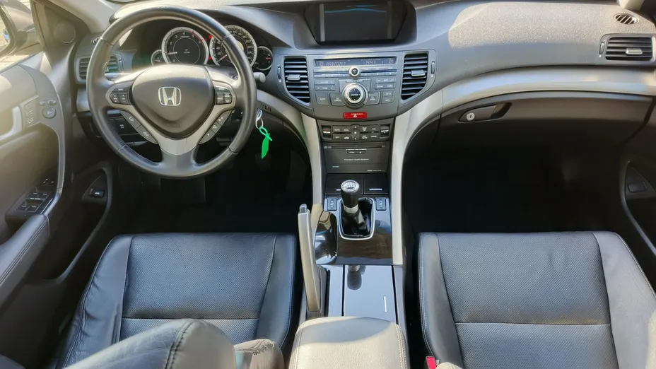 HONDA Accord -