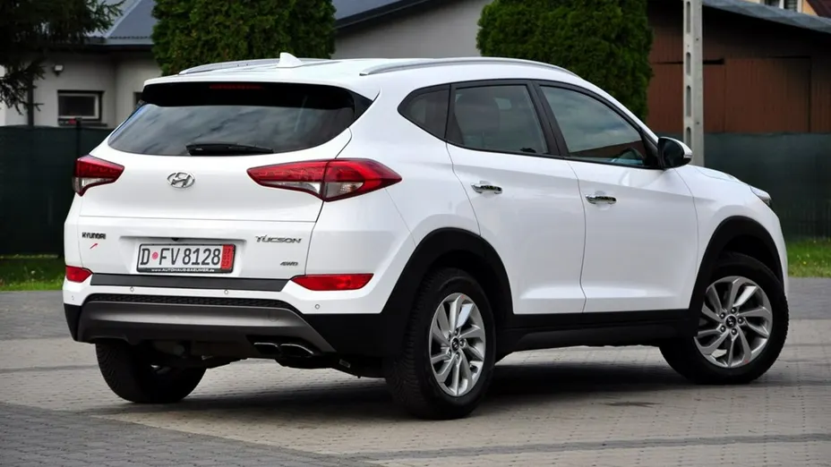 HYUNDAI Tucson -