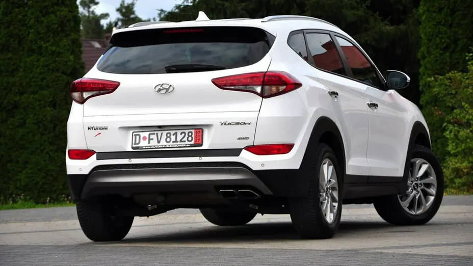 HYUNDAI Tucson -