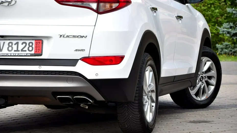 HYUNDAI Tucson -