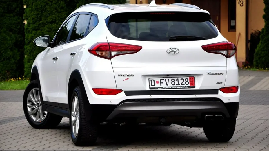 HYUNDAI Tucson -