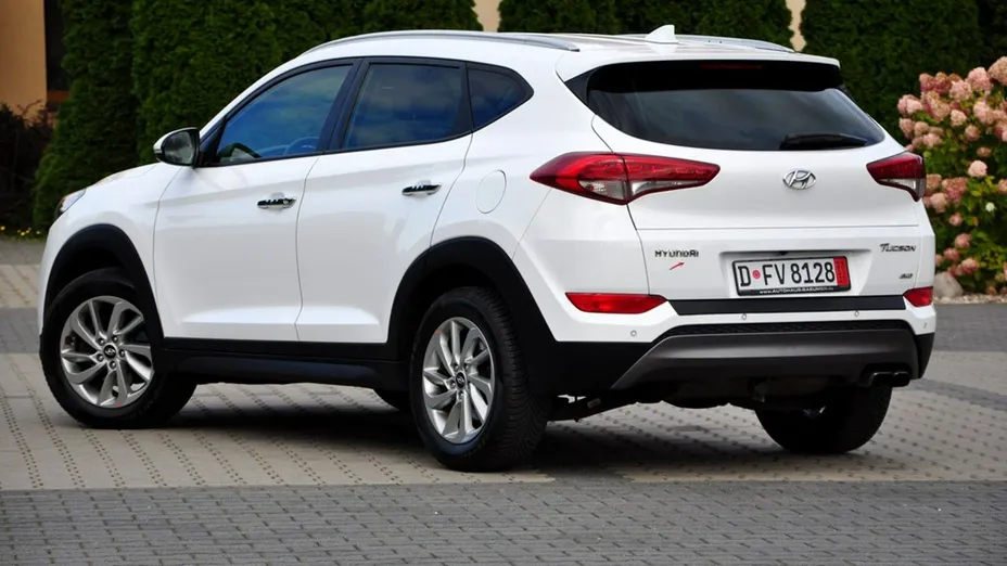 HYUNDAI Tucson -