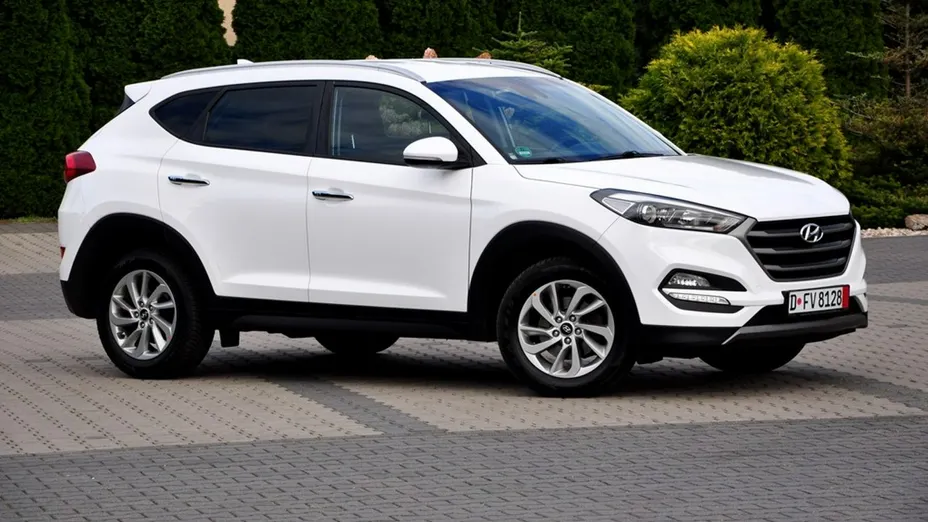 HYUNDAI Tucson -