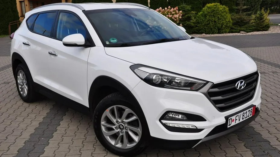 HYUNDAI Tucson -