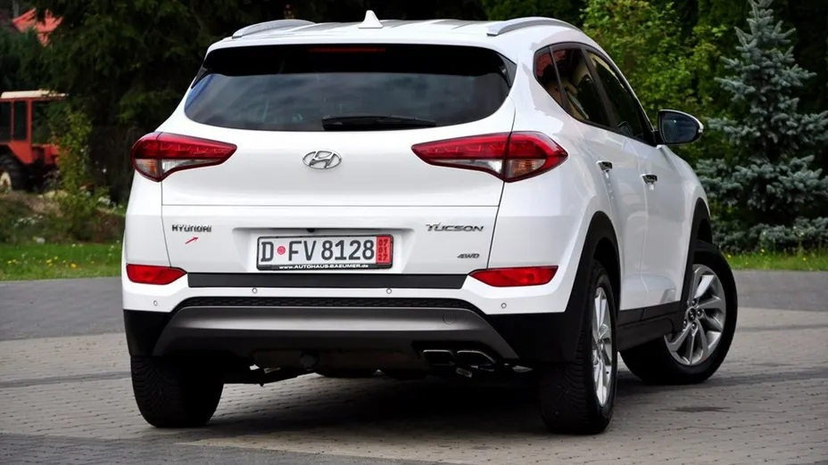 HYUNDAI Tucson -