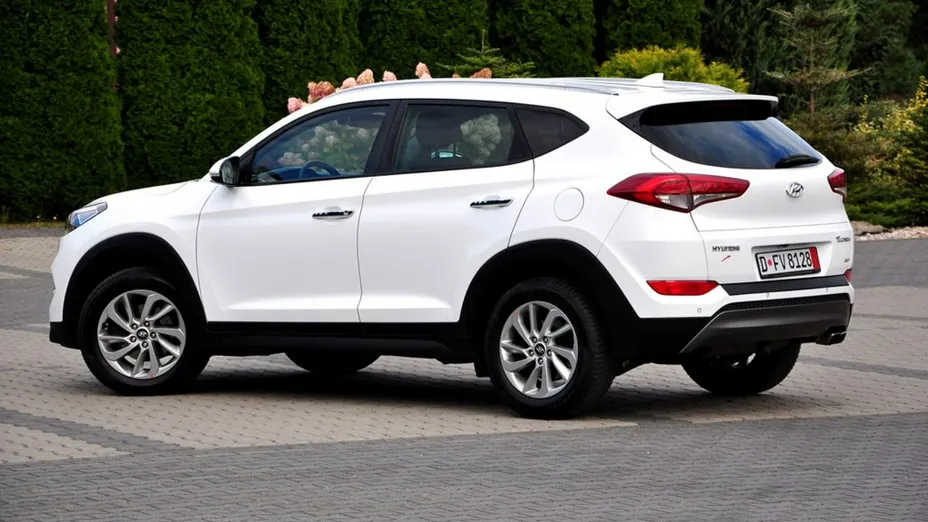 HYUNDAI Tucson -