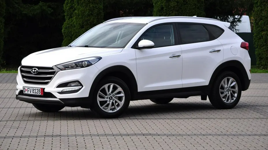 HYUNDAI Tucson -