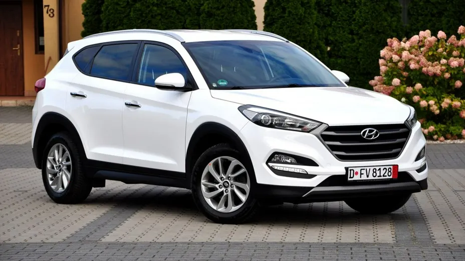 HYUNDAI Tucson -