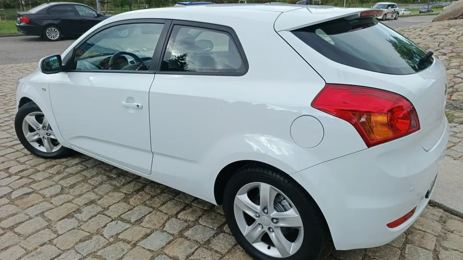 KIA ProCeed -