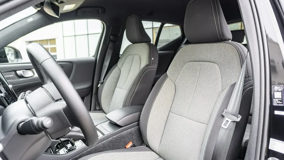 VOLVO XC40 -