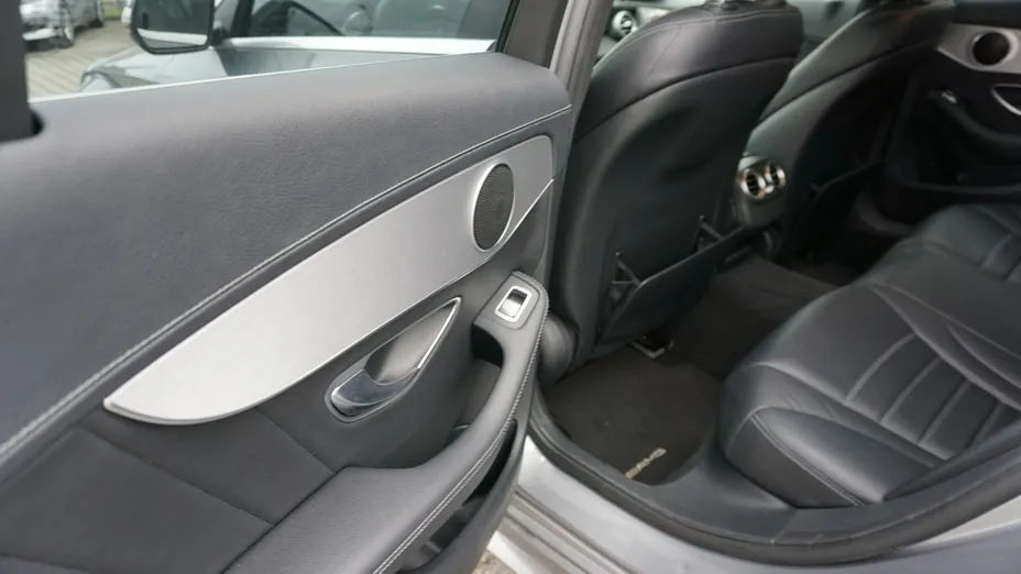 MERCEDES-BENZ C Klasa -