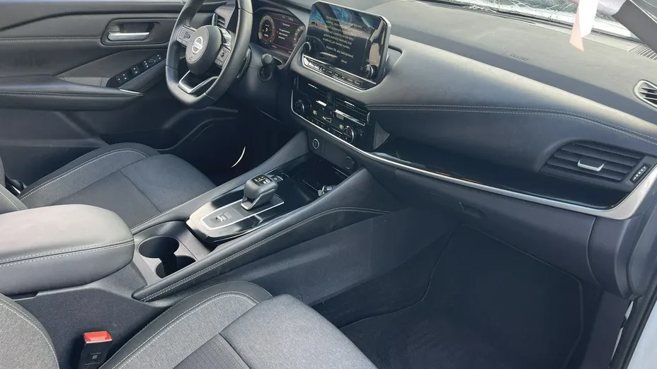NISSAN Qashqai -