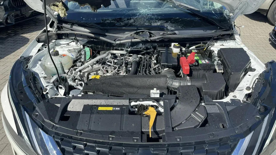 NISSAN Qashqai -