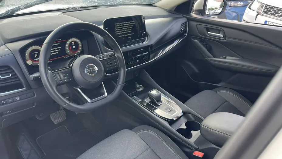 NISSAN Qashqai -