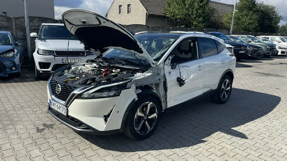 NISSAN Qashqai -