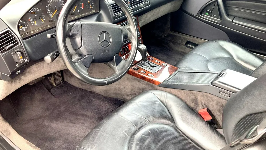 MERCEDES-BENZ SL -
