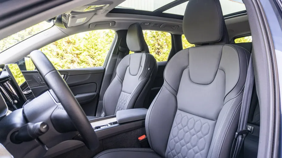 VOLVO XC60 -