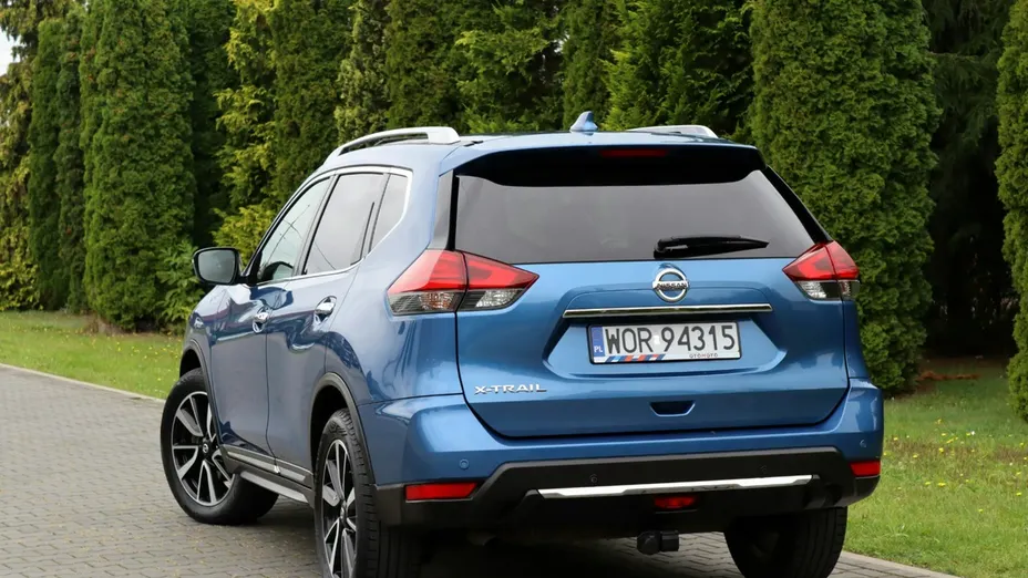NISSAN X-Trail -