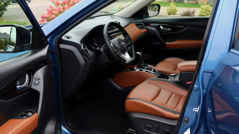 NISSAN X-Trail -