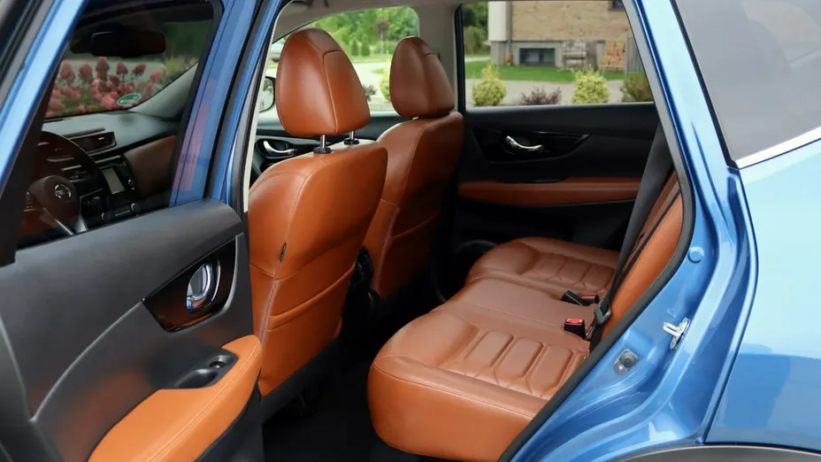NISSAN X-Trail -