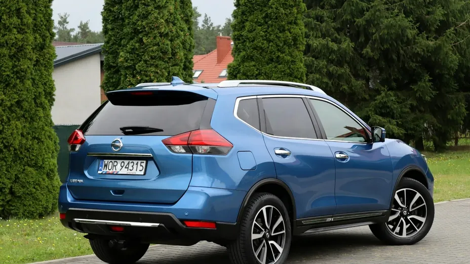 NISSAN X-Trail -