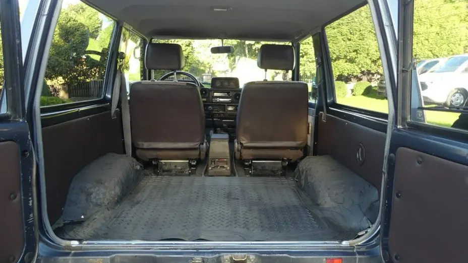 TOYOTA Land Cruiser -