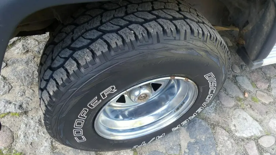 TOYOTA Land Cruiser -