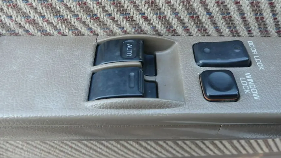 TOYOTA Land Cruiser -