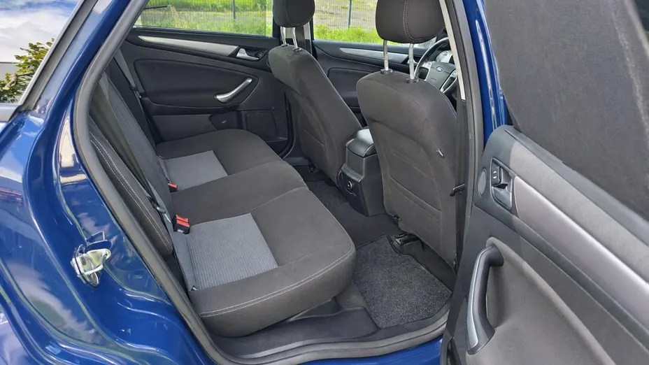FORD Mondeo -