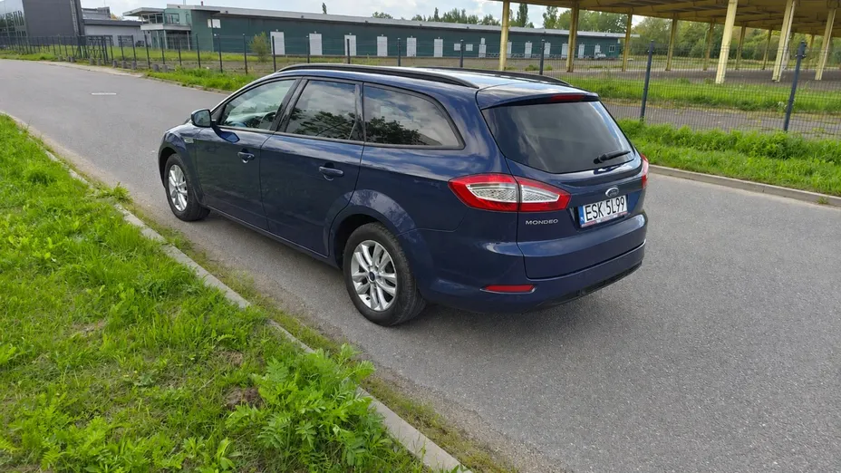 FORD Mondeo -