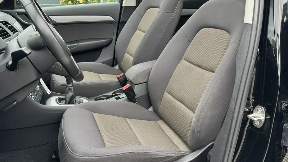 AUDI Q3 -