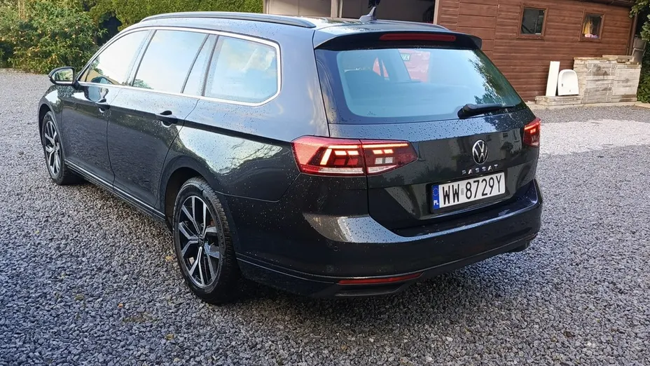 VOLKSWAGEN Passat -