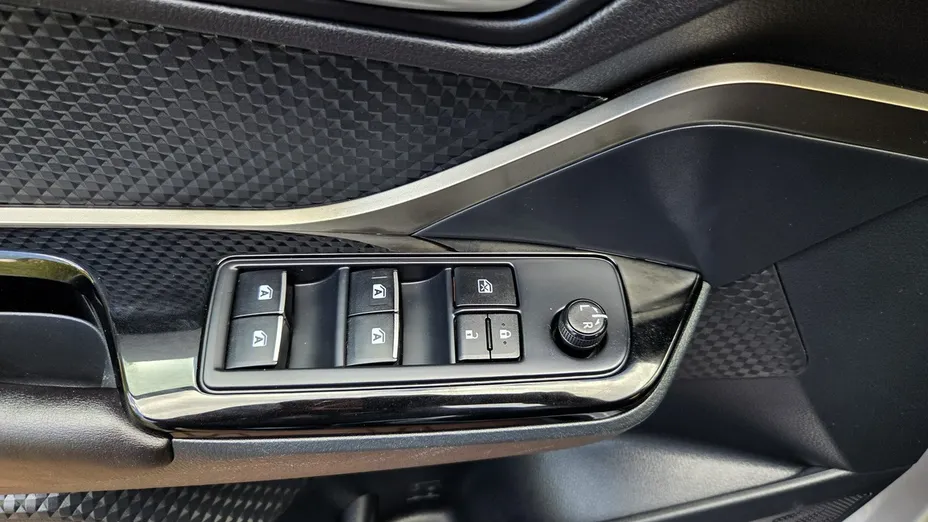 TOYOTA C-HR -
